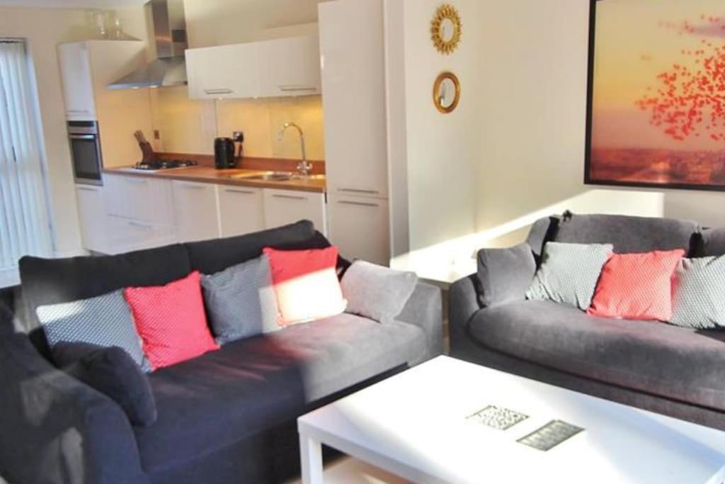 Hidden Gem Apartment Кардиф Екстериор снимка